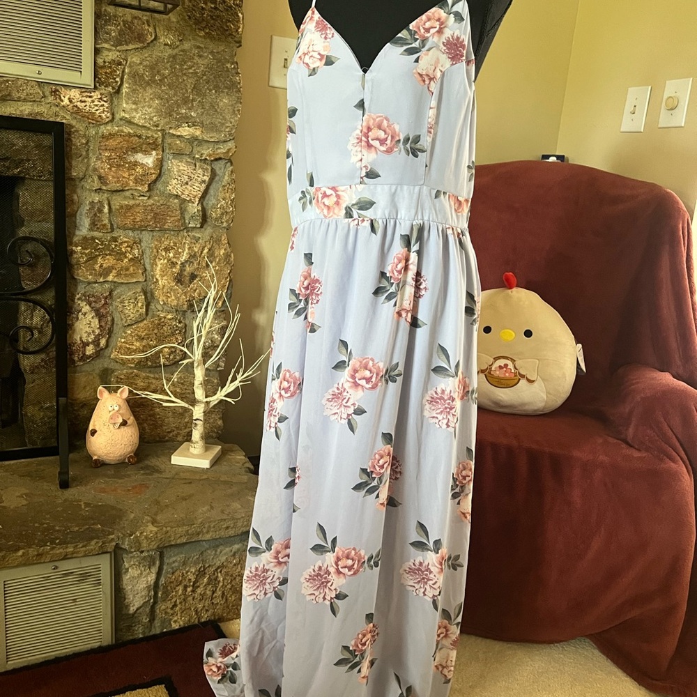 Maxi Dress with Sweetheart Neckline